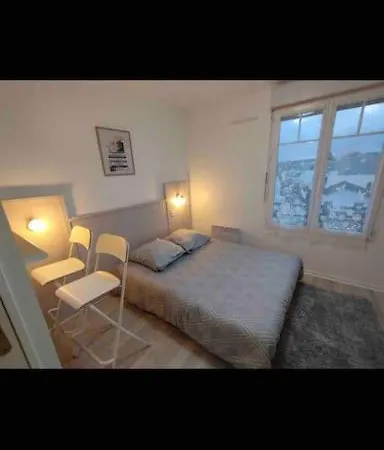 Centre Equipe Wifi, 7minutes A Pieds Gare Avec Rer B , Orlyval Apartment Antony