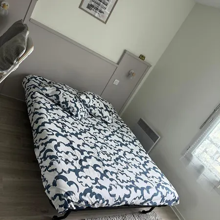Apartment Centre Equipe Wifi, 7minutes A Pieds Gare Avec Rer B , Orlyval *